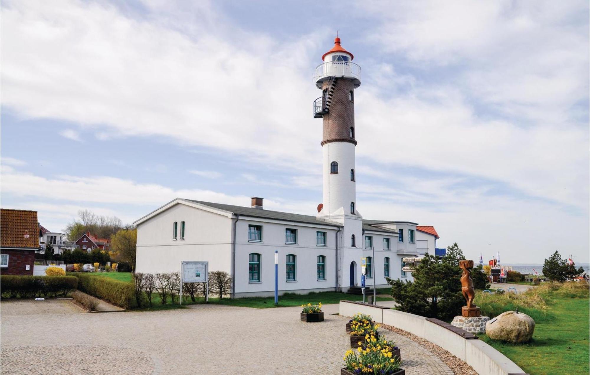 Nice Home In Insel Poel With House Sea View Exteriör bild